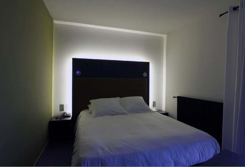 בית מלון כפרי Hôtel Restaurant La Montagne De Brancion