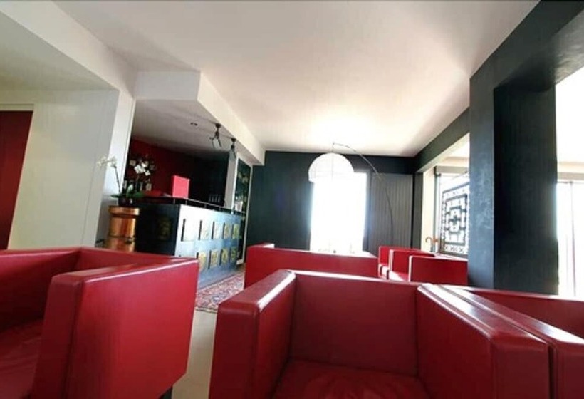 בית מלון כפרי Hôtel Restaurant La Montagne De Brancion