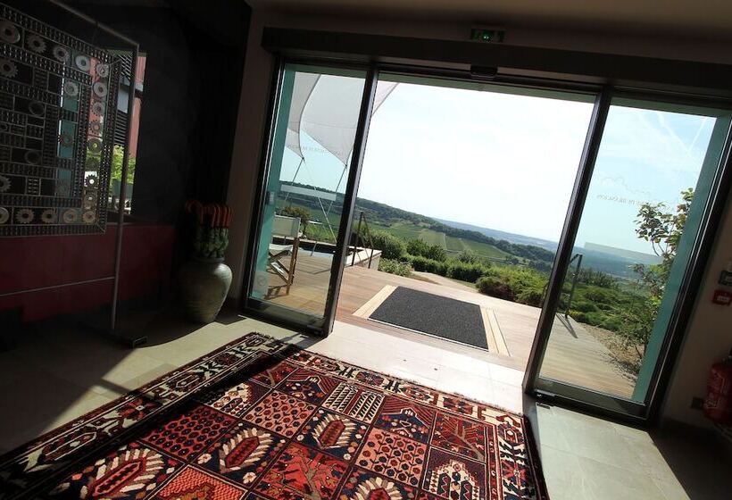 בית מלון כפרי Hôtel Restaurant La Montagne De Brancion