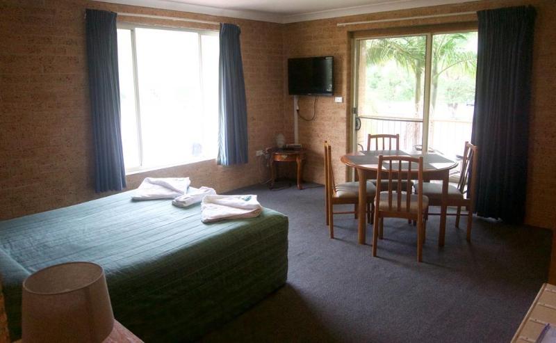 בית מלון כפרי Huskisson Bayside Resort