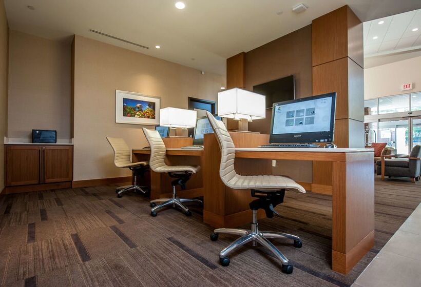 בית מלון כפרי Hyatt Place Bowling Green