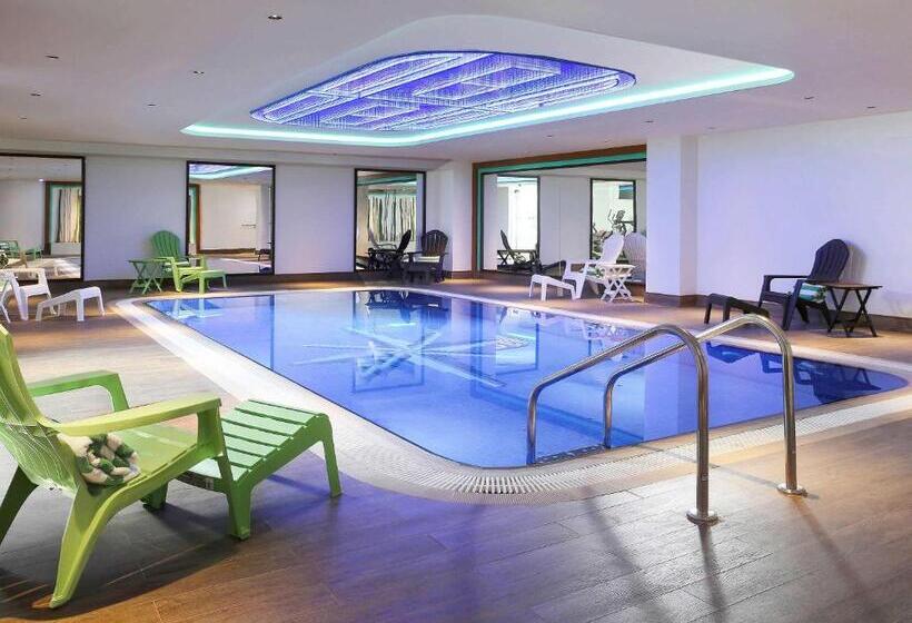 هتل Ibis Styles Dubai Jumeira