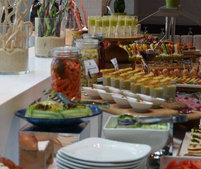 هتل Ibis Styles Dubai Jumeira