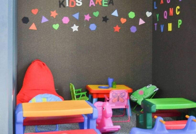 هتل Ibis Styles Dubai Jumeira