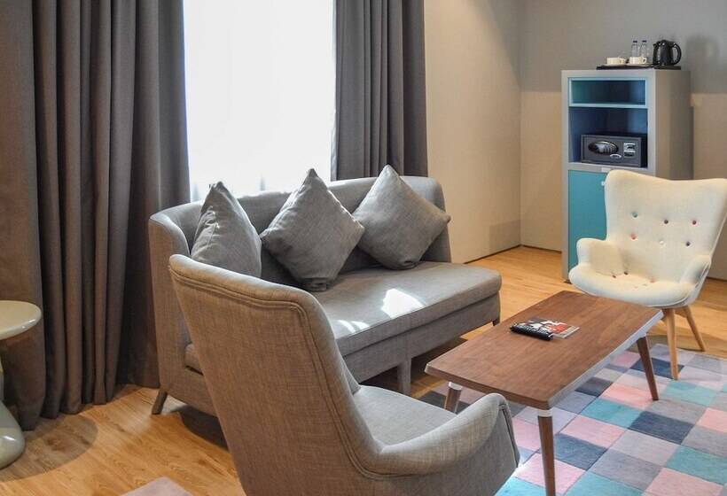 هتل Ibis Styles Dubai Jumeira