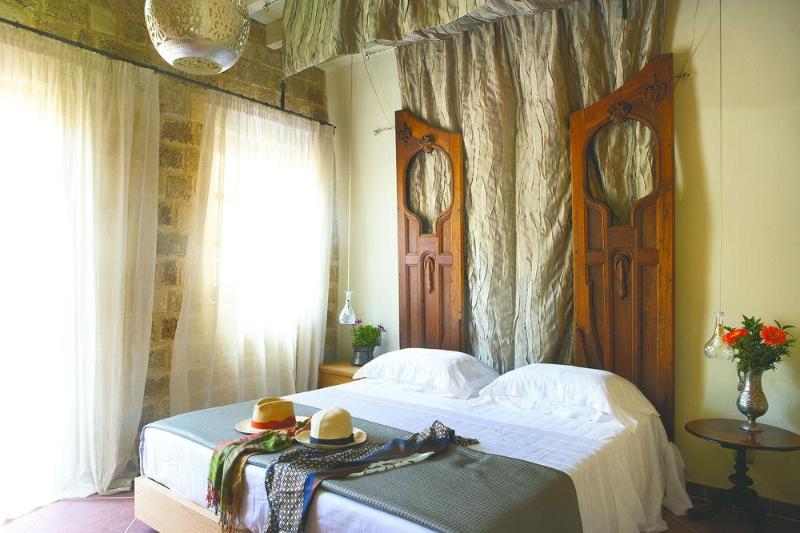 酒店 Kokkini Porta Rossa