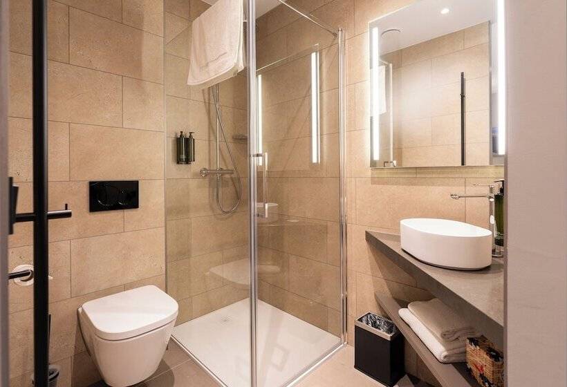 Отель Kontakt Der Kontinenten