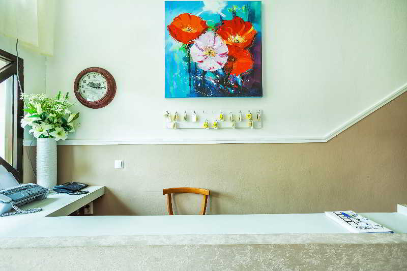 Отель Lemon Garden Villa