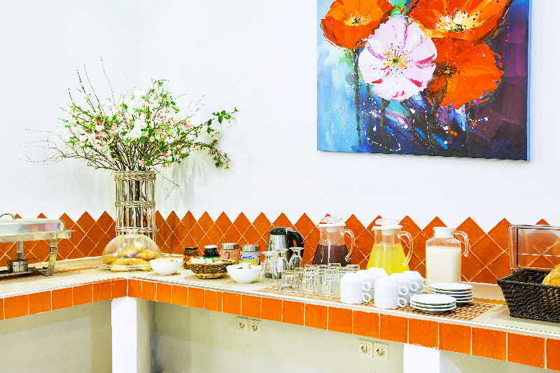 Отель Lemon Garden Villa