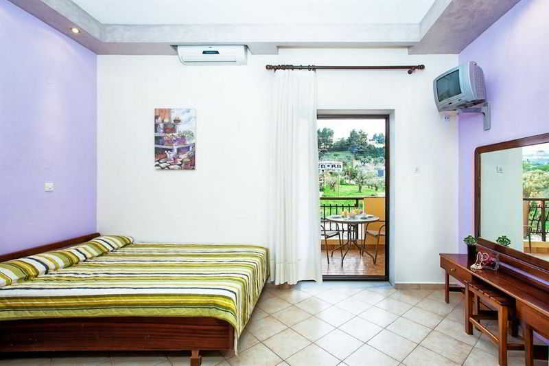 Отель Lemon Garden Villa