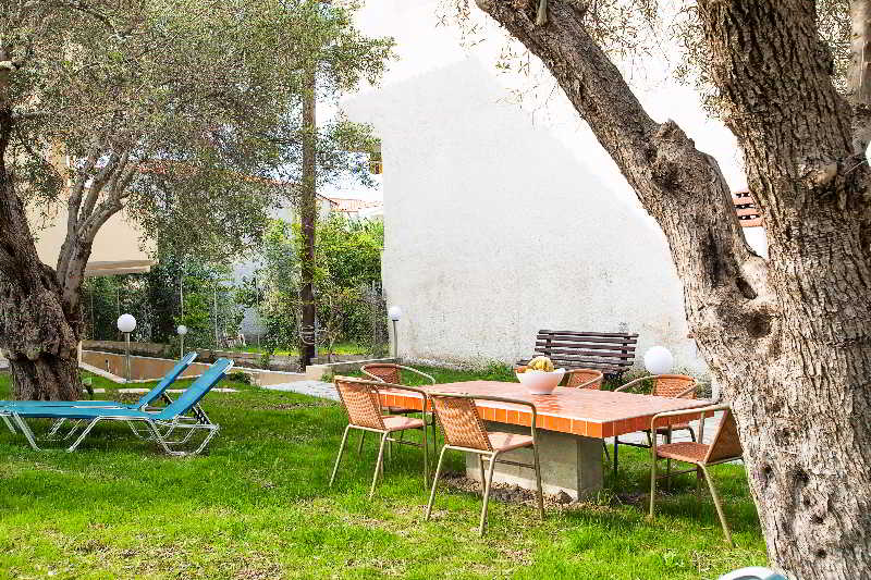 Отель Lemon Garden Villa