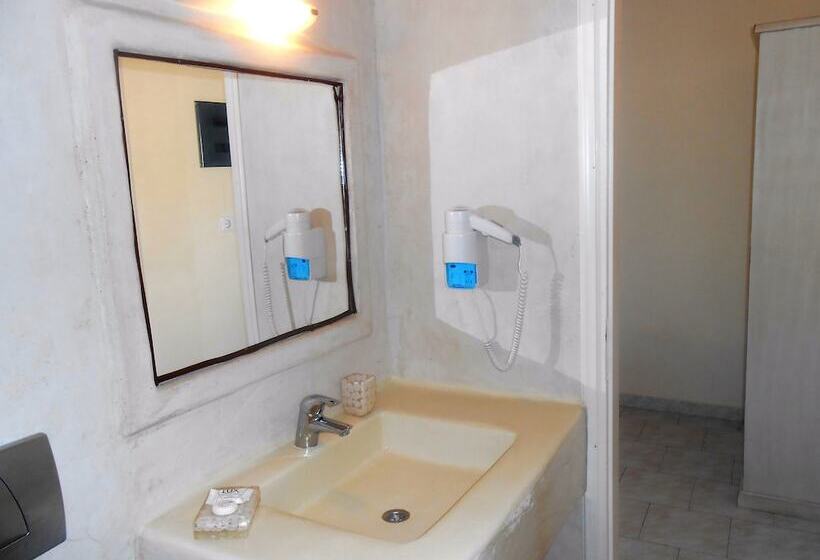 酒店 Livanios Studios