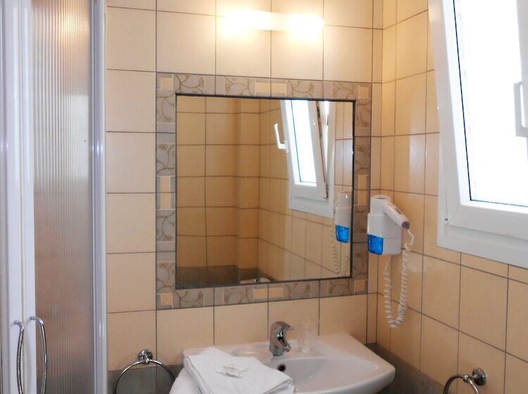 酒店 Livanios Studios