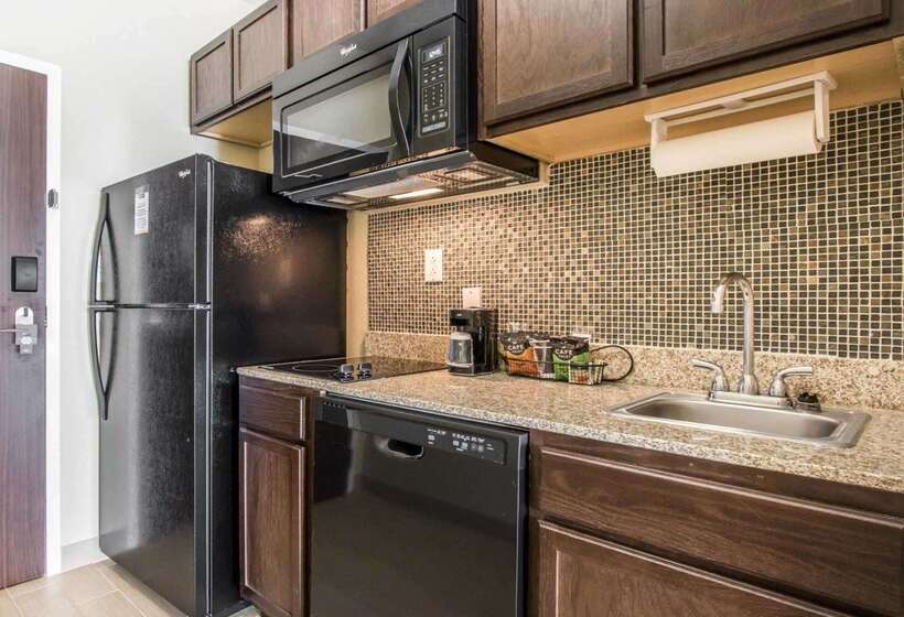 فندق Mainstay Suites Meridian