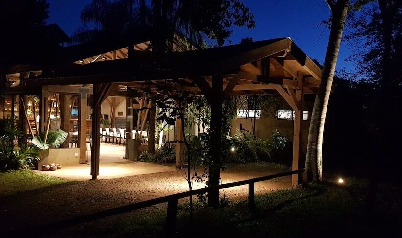 هتل Mocona Virgin Lodge