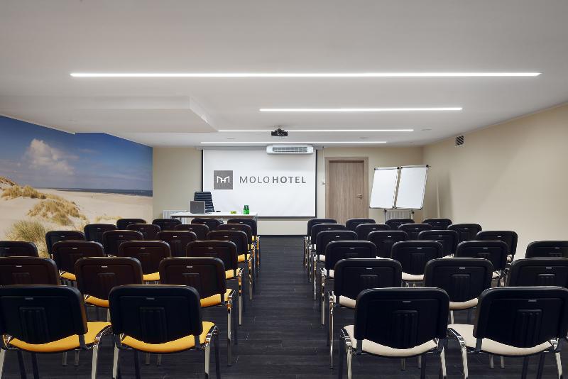 هتل Molo