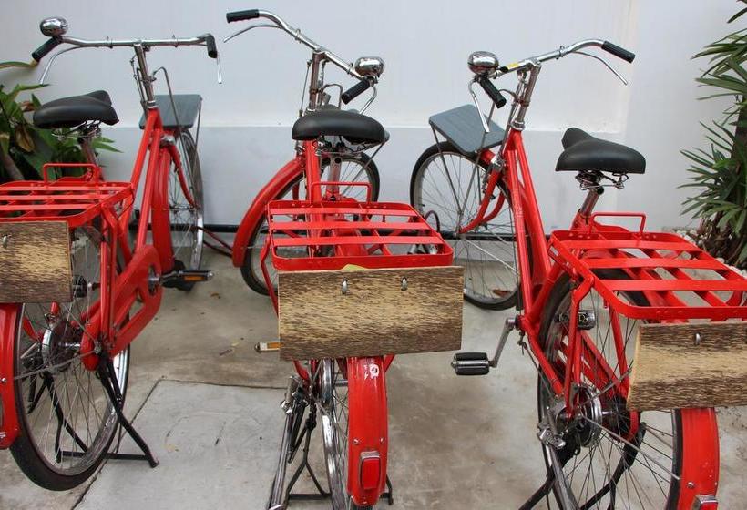 בית מלון כפרי Palm Tree Boutique