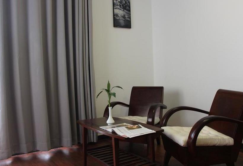 בית מלון כפרי Palm Tree Boutique