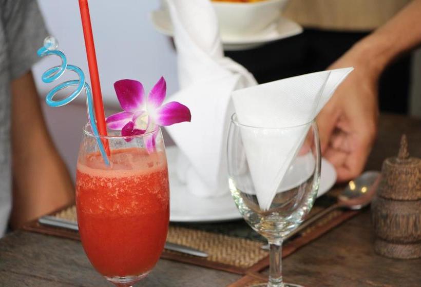 בית מלון כפרי Palm Tree Boutique