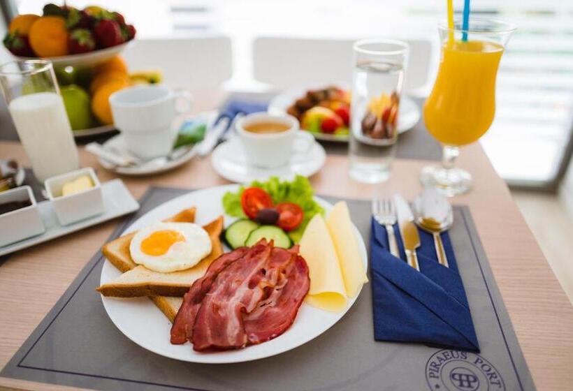 ホテル Piraeus Port