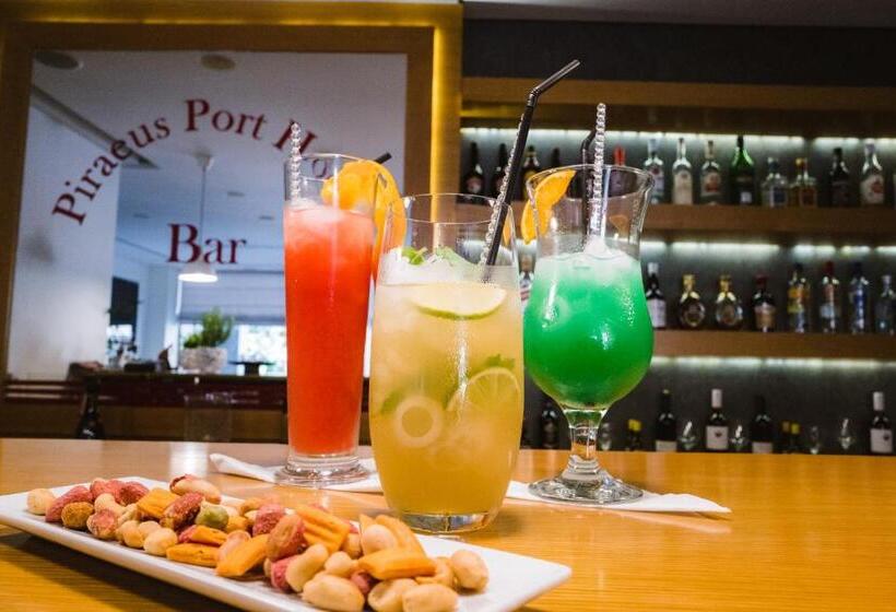 ホテル Piraeus Port