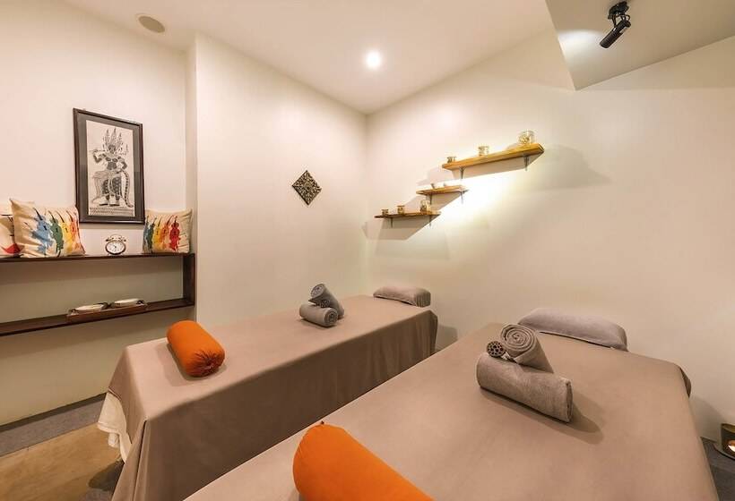 호텔 Popular Residence