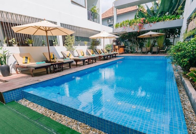 호텔 Popular Residence