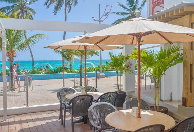 בית מלון כפרי Portobelo Beach