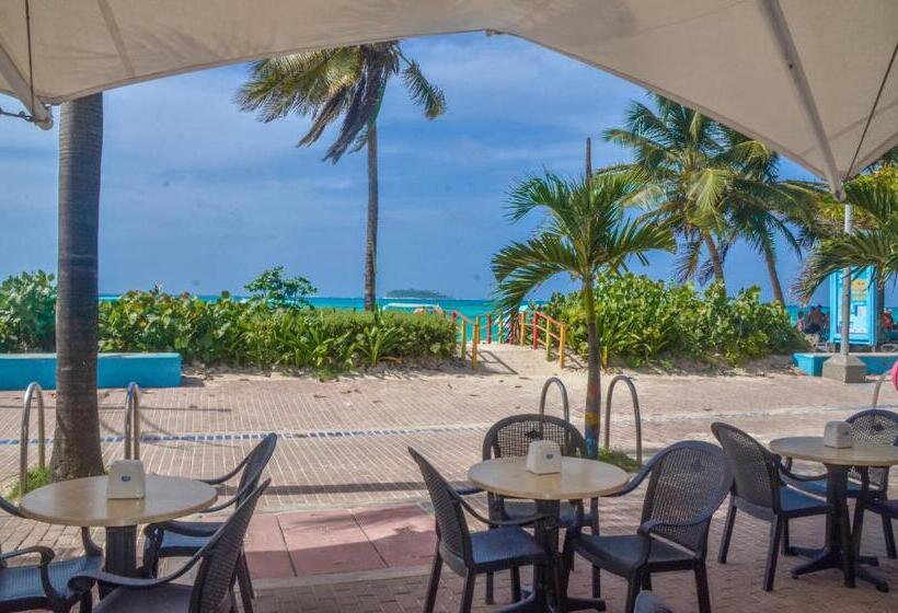 בית מלון כפרי Portobelo Beach