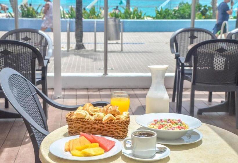 בית מלון כפרי Portobelo Beach