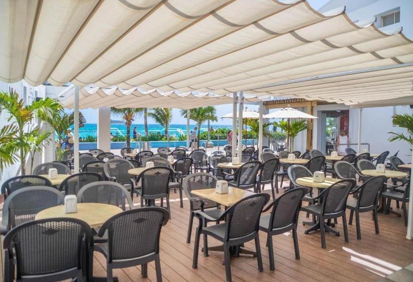 בית מלון כפרי Portobelo Beach