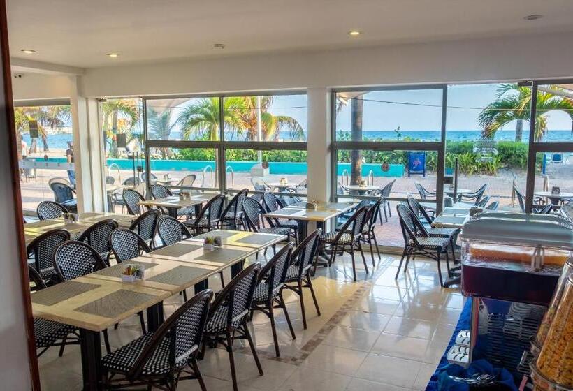 בית מלון כפרי Portobelo Beach