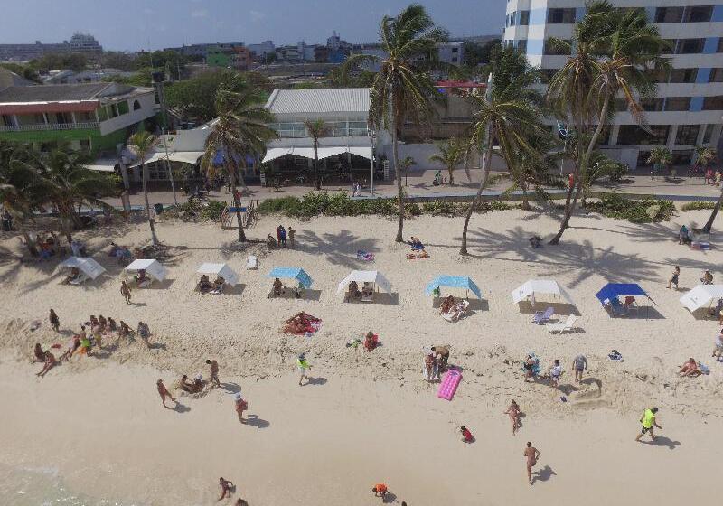 בית מלון כפרי Portobelo Beach