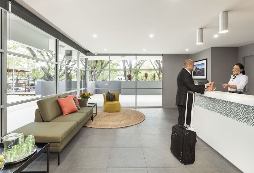 ホテル Quest Breakfast Creek