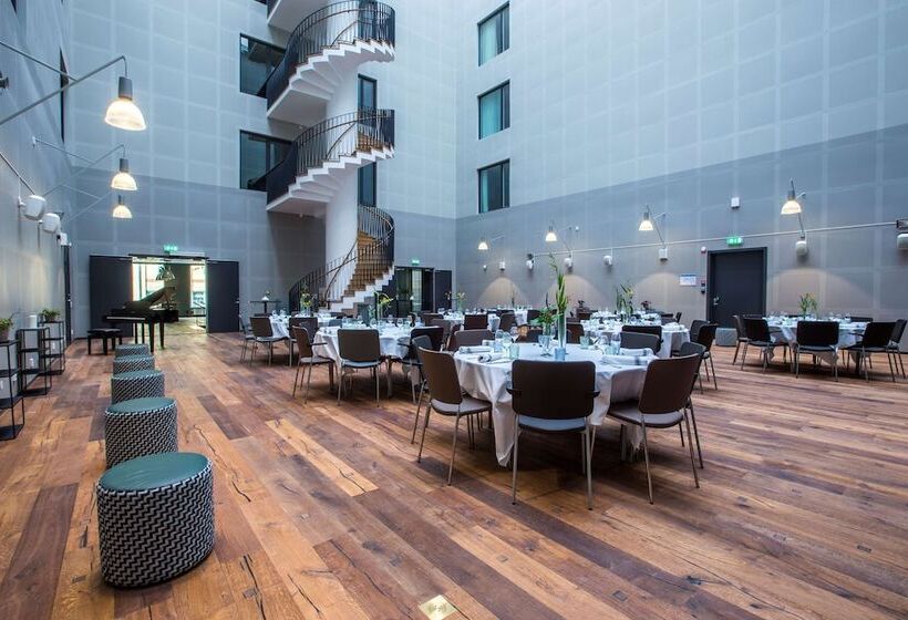 בית מלון כפרי Radisson Blu Metropol Helsingborg