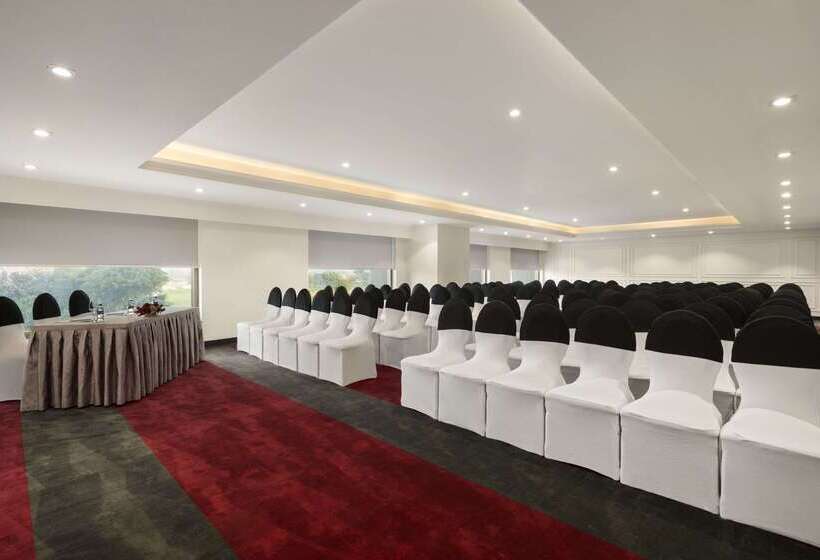 Saura Hotel, Agra   A Club Mahindra Associate