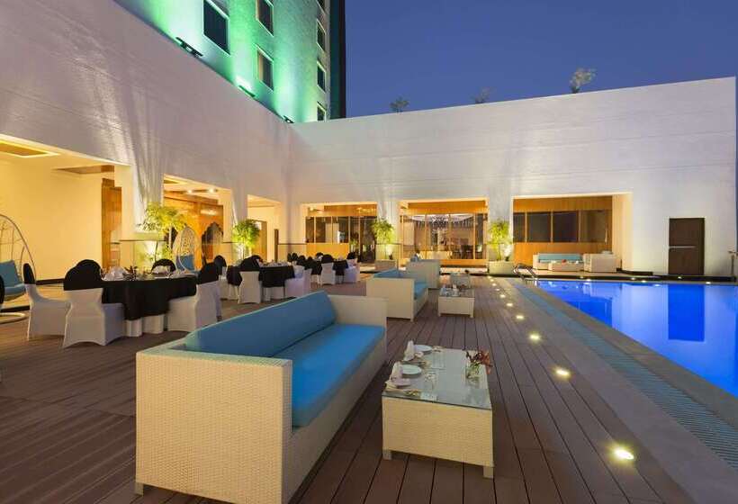 Saura Hotel, Agra   A Club Mahindra Associate