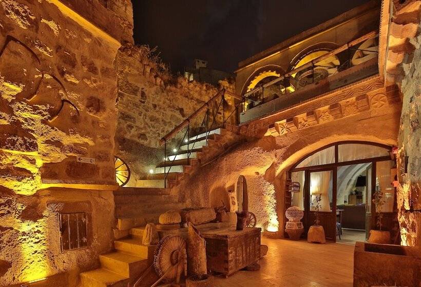 בית מלון כפרי Rox Cappadocia