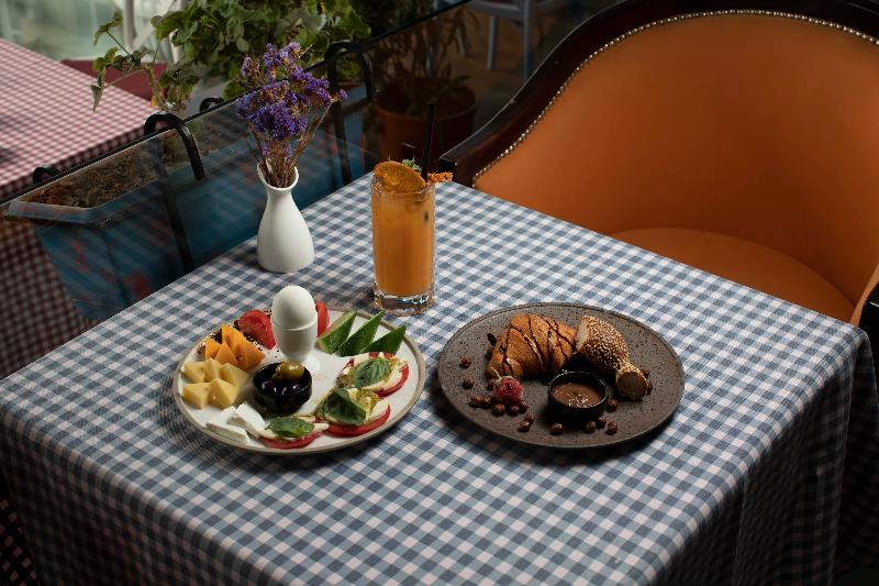 酒店 Sapphire City