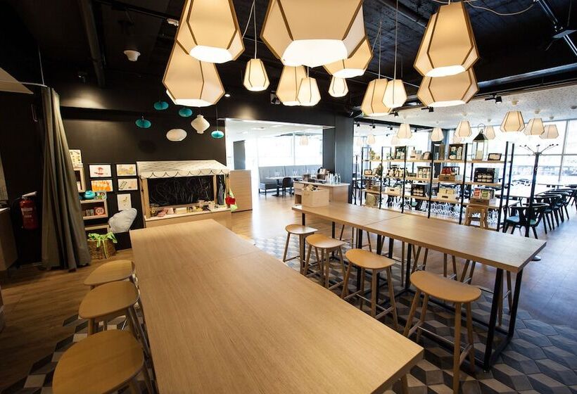 酒店 Scandic Meilahti