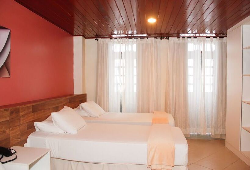 ホテル Serra Golfe