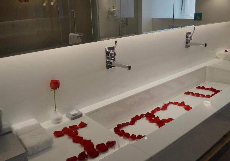 Skytel Hotel Chengdu City Center