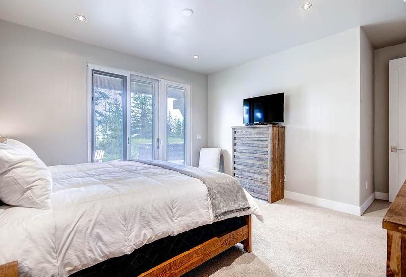 ホテル Sunrise Ski Haus