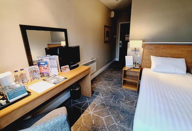 호텔 The Brocket Arms Wetherspoon