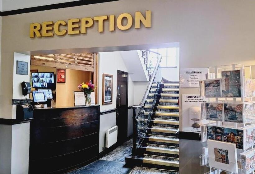 호텔 The Brocket Arms Wetherspoon