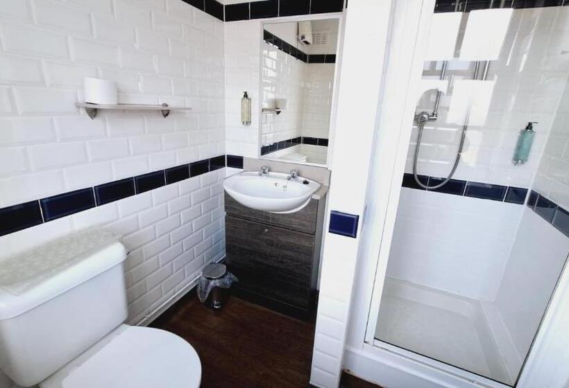 호텔 The Brocket Arms Wetherspoon