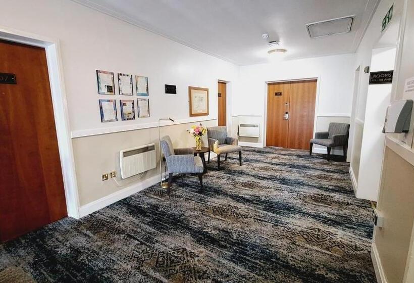 호텔 The Brocket Arms Wetherspoon