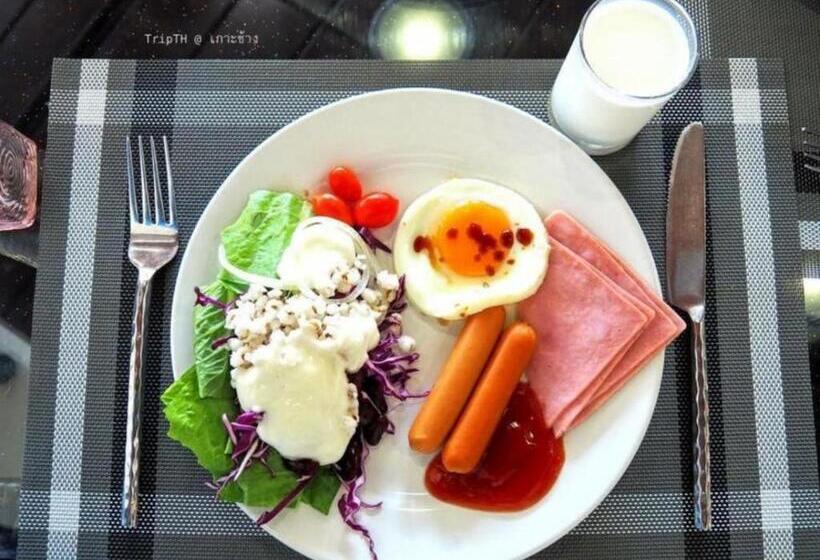 Отель The Gallery At Koh Chang