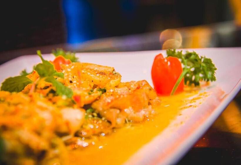 Отель The Gallery At Koh Chang