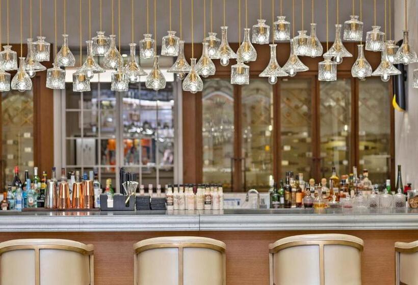 هتل St. Regis Macao